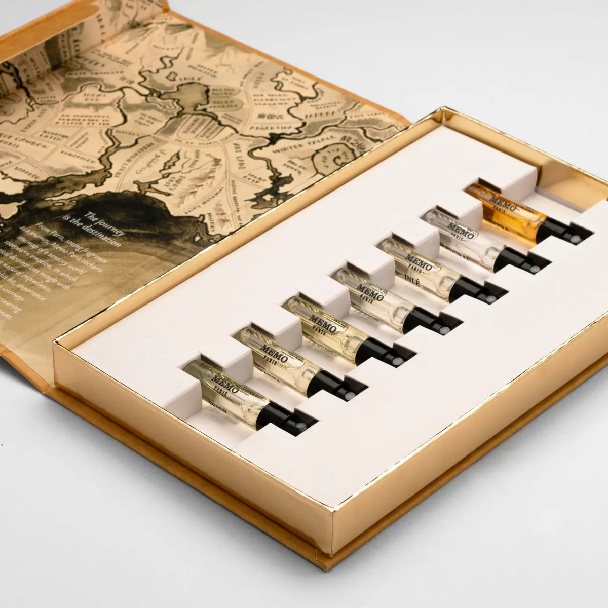 Memo Paris | Journey book for Night | Discovery set Memo Paris | Journey book for Night | Discovery set